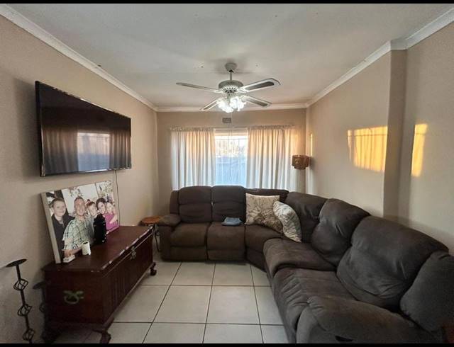 4 BEDROOM HOUSE FOR SALE IN DAL FOUCHE